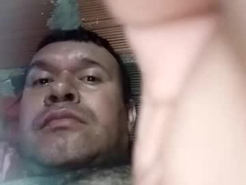 Juan370490 Chaturbate stream image from February 22, 2025