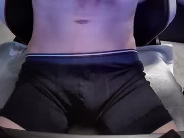 Hungandhorny750902 Chaturbate stream image from February 22, 2025