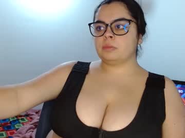 Sakuraah30 Chaturbate stream image from February 22, 2025