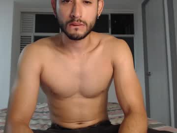 Andresxlx1 Chaturbate stream image from February 22, 2025