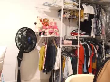 Kiss_Violet Chaturbate stream image from February 22, 2025