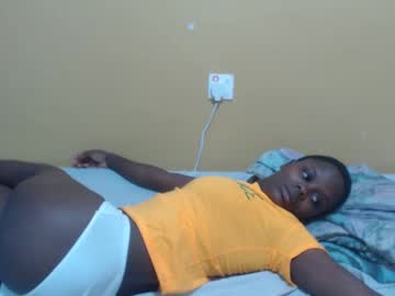 Lyn_Anna Chaturbate stream image from February 22, 2025