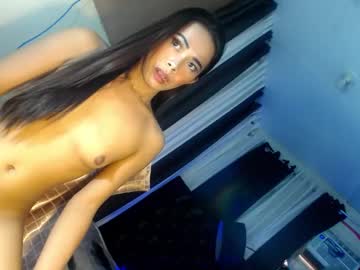 Asianhotlover69 Chaturbate stream image from February 22, 2025