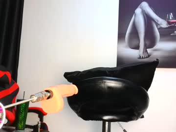Assiology11 Chaturbate stream image from February 22, 2025