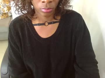Wholleh Chaturbate stream image from February 22, 2025