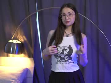 Fannychubb Chaturbate stream image from February 22, 2025