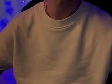 Wetmove Chaturbate stream image from February 22, 2025