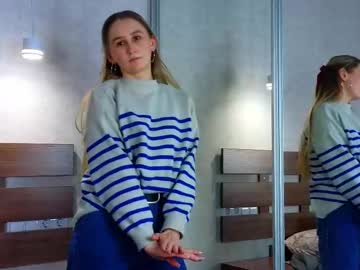 Leonabaker Chaturbate stream image from February 22, 2025