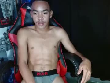 Baby_Razell Chaturbate stream image from February 22, 2025