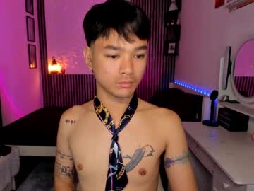 Urasiantwink Chaturbate stream image from February 22, 2025