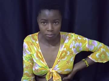 Pretty_Queen18 Chaturbate stream image from February 22, 2025