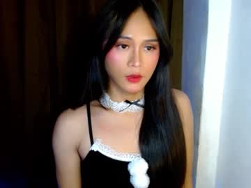 Queena10 Chaturbate stream image from February 23, 2025