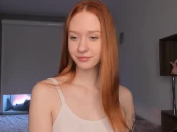 Vixey_Sunny Chaturbate stream image from February 23, 2025