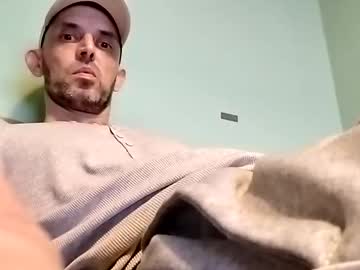 Dannny25 Chaturbate stream image from February 23, 2025