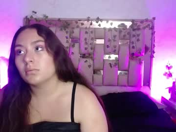 Natashaxhunter Chaturbate stream image from February 23, 2025