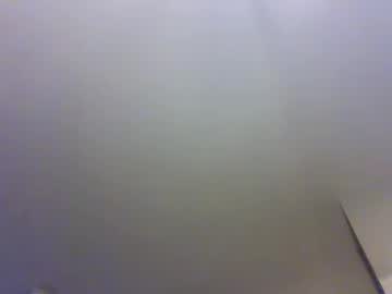 Hellraz0r77 Chaturbate stream image from February 23, 2025