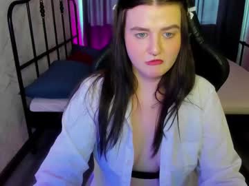 Jul1e_Brown Chaturbate stream image from February 23, 2025