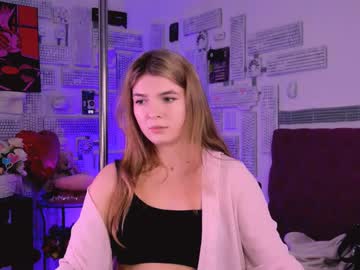 Marymeson Chaturbate stream image from February 23, 2025