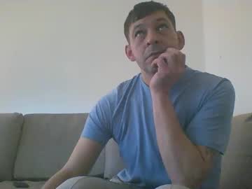 Madrob25 Chaturbate stream image from February 23, 2025