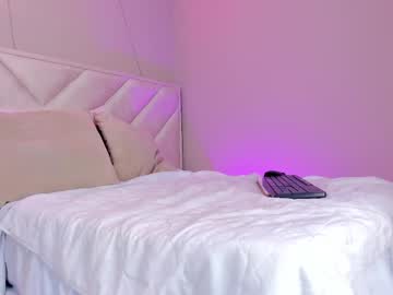 Meliza_A Chaturbate stream image from February 23, 2025
