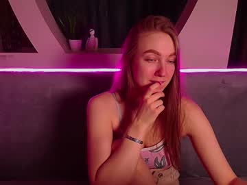 Bb_Marii Chaturbate stream image from February 23, 2025