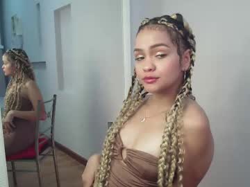 Layla_Santos Chaturbate stream image from February 23, 2025