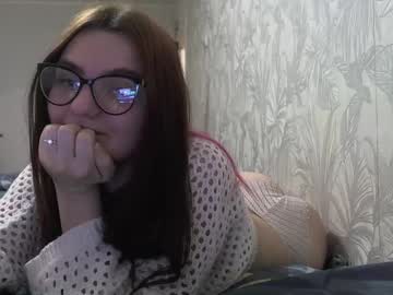 Pechenuffka Chaturbate stream image from February 23, 2025