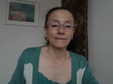 Auroralatin Chaturbate stream image from February 23, 2025