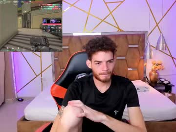 Denverreik Chaturbate stream image from February 23, 2025