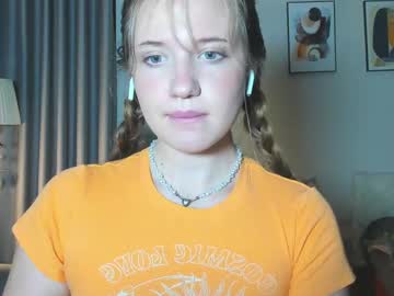 Hanahwoods Chaturbate stream image from February 23, 2025
