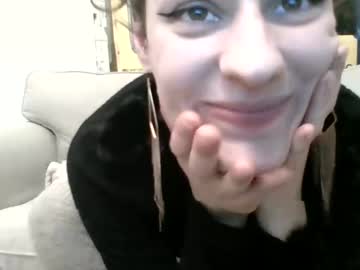 Lanadalil Chaturbate stream image from February 23, 2025