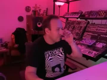 Omgtv Chaturbate stream image from February 23, 2025