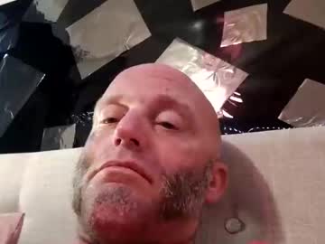 Redteamallday Chaturbate stream image from February 23, 2025
