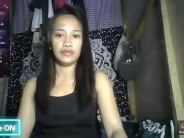 Singlemomfor_You Chaturbate stream image from February 23, 2025