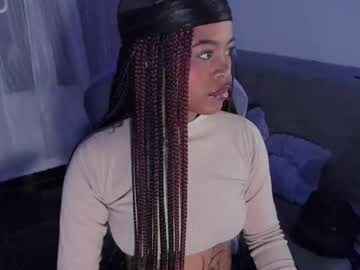 Angelsmia_ Chaturbate stream image from February 24, 2025