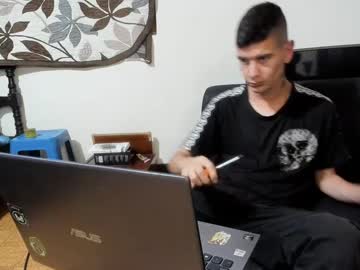 Gotickgirl Chaturbate stream image from February 24, 2025