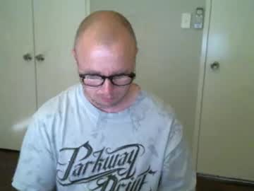 Hardon911 Chaturbate stream image from February 24, 2025