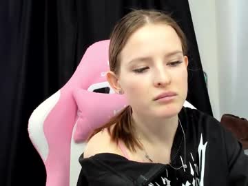 Wicked_Twims Chaturbate stream image from February 24, 2025