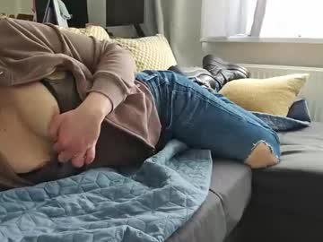 Badassxmilf Chaturbate stream image from February 24, 2025