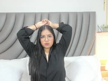 Isabellahadid11 Chaturbate stream image from February 24, 2025