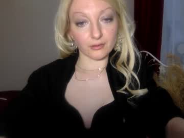 Handy997 Chaturbate stream image from February 24, 2025