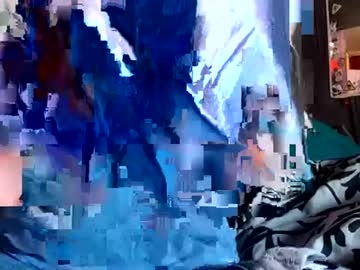 Icykittiesbitch95 Chaturbate stream image from February 24, 2025