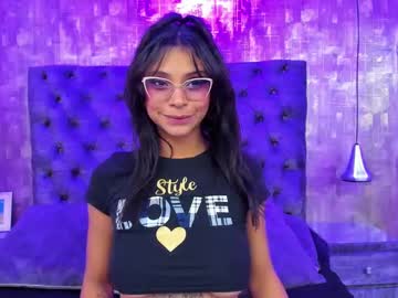 Shantalsmithh Chaturbate stream image from February 24, 2025