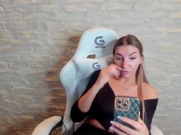 Lexy_Cutie Chaturbate stream image from February 24, 2025