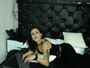 Raven_Flamef Chaturbate stream image from February 24, 2025