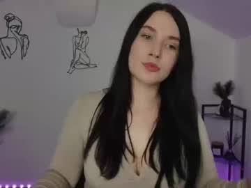 Wow_Strangegirl Chaturbate stream image from February 24, 2025