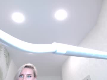 Lynetteshine Chaturbate stream image from February 24, 2025