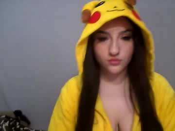 Elya1011 Chaturbate stream image from February 24, 2025
