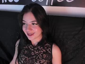 Lili_Darks Chaturbate stream image from February 24, 2025