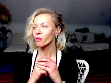 Scarletbliss1 Chaturbate stream image from February 24, 2025